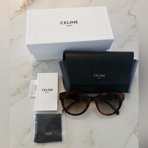 Celine Tortoiseshell Round Cateye Sunglasses - CL401691